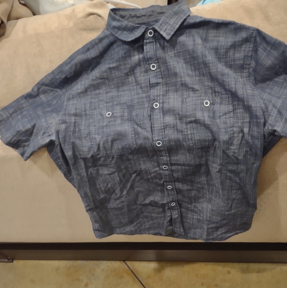 Beverly Hills Polo Club Men's Button Down Shirt - L